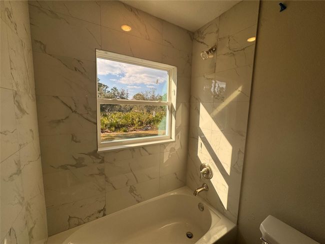 7305 Sun N Lake Blvd, House other with 4 bedrooms, 2 bathrooms and null parking in SEBRING FL | Image 13
