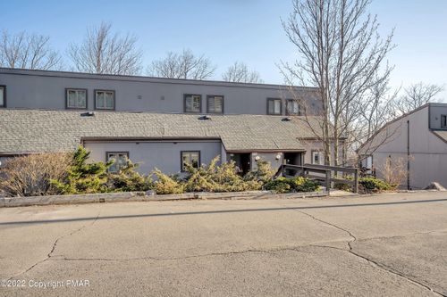 127 Cross Country Ln, Tannersville, PA, 18372 | Card Image