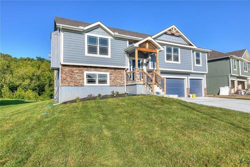 527 Martin Rd, Kansas City, MO, 64164 | Card Image