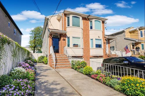 165 Sommer Ave, Staten Island, NY, 10314-3256 | Card Image