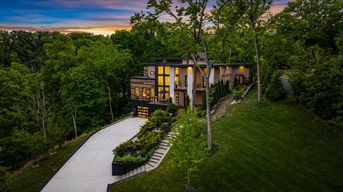 6616 Ellwood Ct, Nashville, TN, 37205-3929 | Card Image