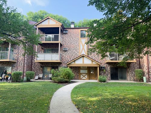 e-753 S Dwyer Avenue, Arlington Heights, IL, 60005 | Card Image