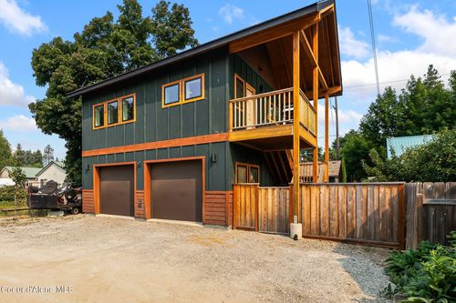 905 Pine St, Sandpoint, ID, 83864-1830 | Card Image