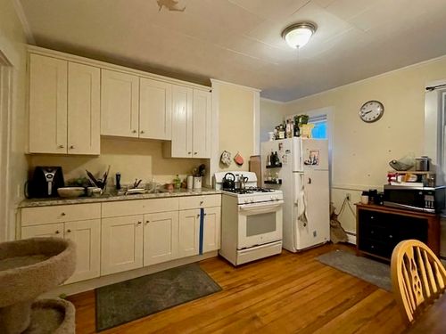3-6 Reeds Ct, Somerville, MA, 02145-4220 | Card Image