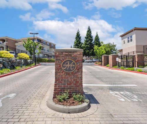 627-600 Moon Cir, Folsom, CA, 95630-4127 | Card Image