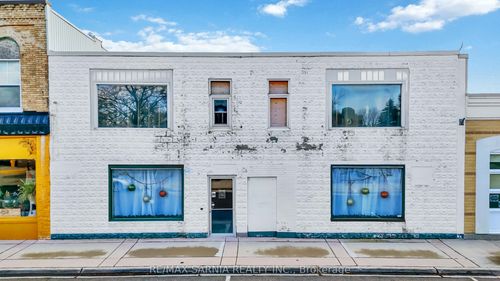 {{alt}} | Card Image