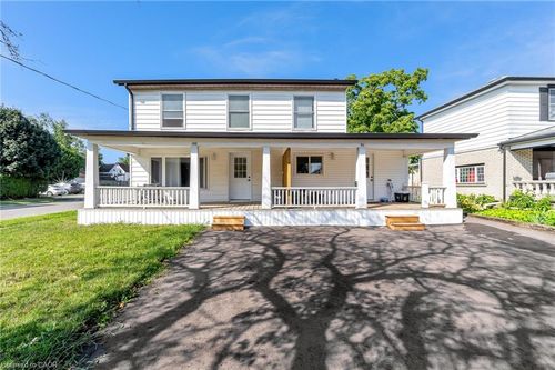 98 Colborne St S, Simcoe, ON, N3Y4H5 | Card Image