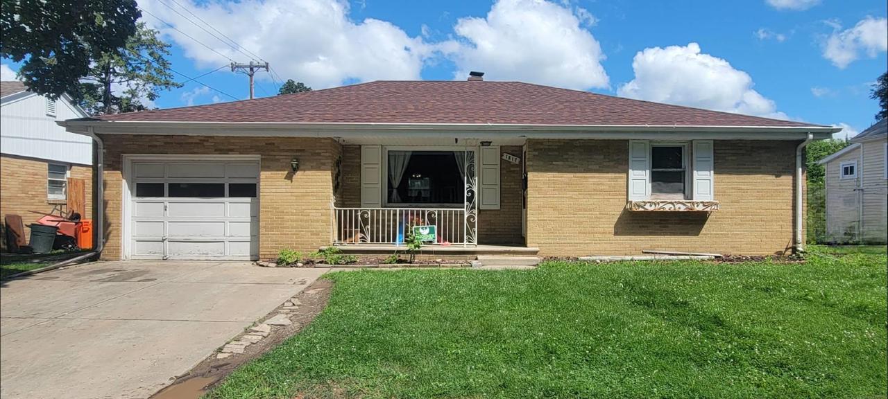 Oakdale Ave, Green Bay, WI 54302