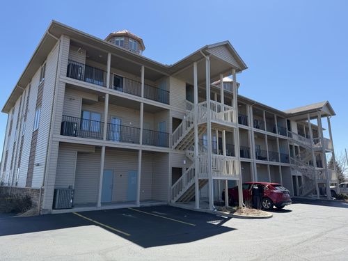 12-540 W Lake St, Tawas City, MI, 48763-5101 | Card Image