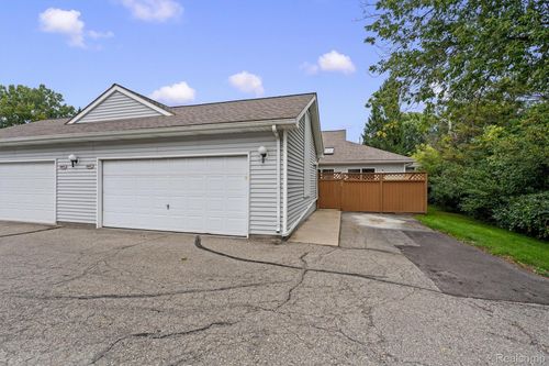 9487 Marina Drive, White Lake Charter Township, MI, 48386 | Card Image
