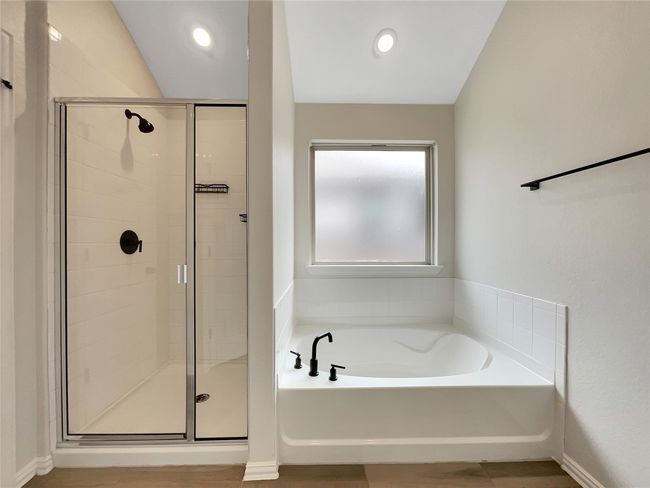 137 Periwinkle Ln, House other with 4 bedrooms, 3 bathrooms and 2 parking in Bastrop TX | Image 20