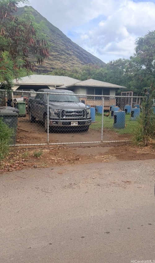 87-1055 Hakimo Rd, Waianae, HI, 96792-3521 | Card Image