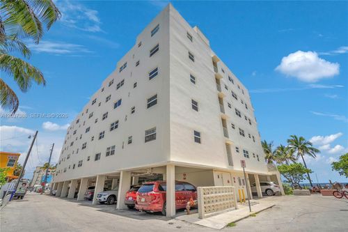 506-901 Surf Rd, Hollywood, FL, 33019-2115 | Card Image