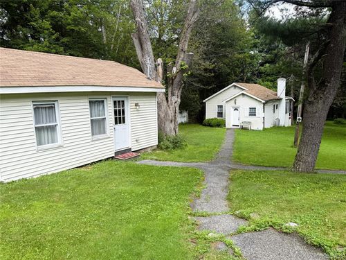 42 Eagle St, Monroe, NY, 10950-1065 | Card Image