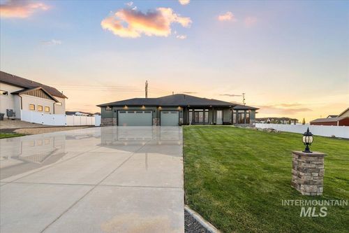 13849 Table Rock Ave, Nampa, ID, 83651-1007 | Card Image