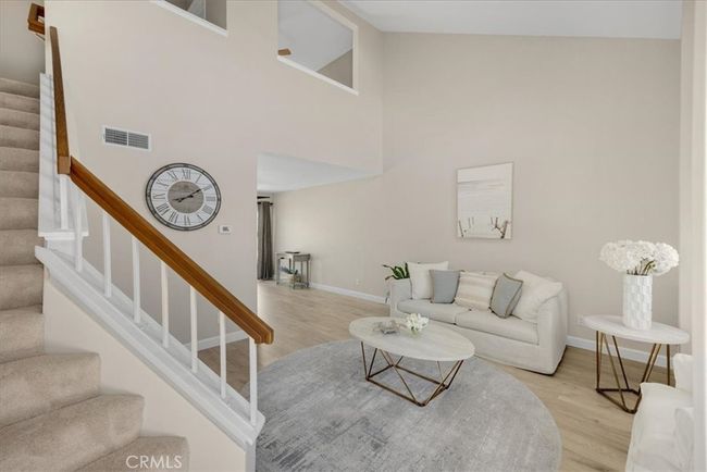 Entrance into home | Image 8
