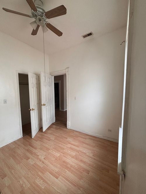2f-2701 W 18th Street, Chicago, IL, 60608 | Card Image
