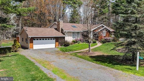 128 Nakora Dr, Blakeslee, PA, 18610 | Card Image