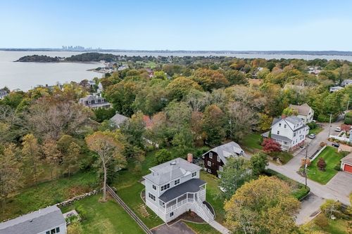 5 Cottage St, Ipswich, MA, 01938-1842 | Card Image