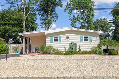 16 Arctic Ocean Dr, Brick, NJ, 08723-7535 | Card Image