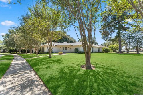 1025 Tara Blvd, Baton Rouge, LA, 70806-7822 | Card Image