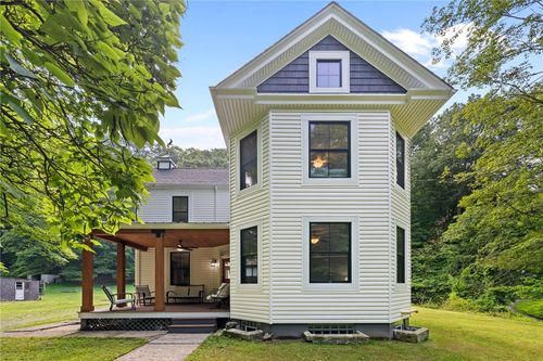 30 Rhodes Ave, Sewickley, PA, 15143-2308 | Card Image