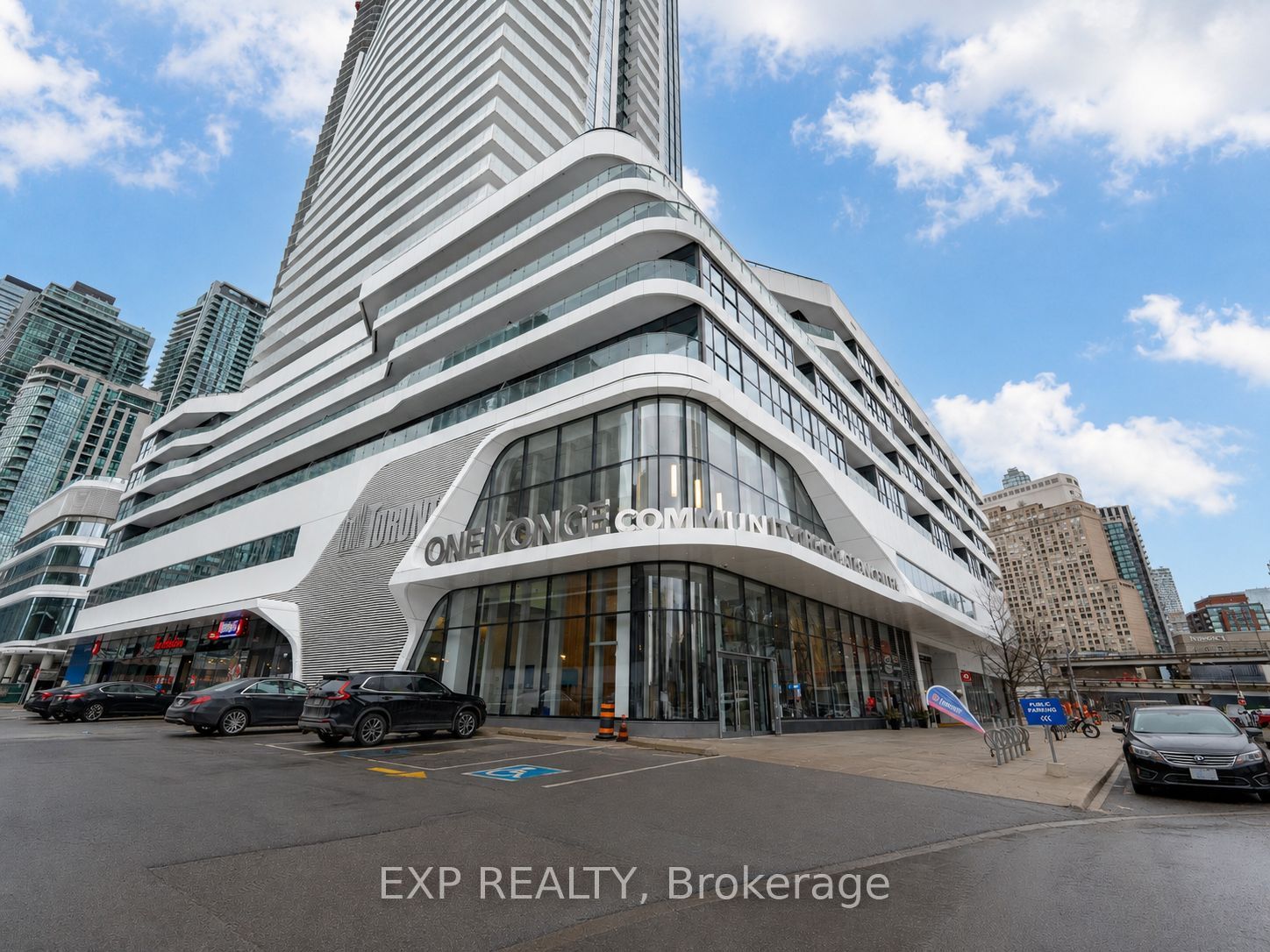 Residential Lease in Toronto C08 3