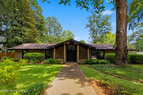 4458 Wedgewood St, Jackson, MS, 39211-6220 | Card Image