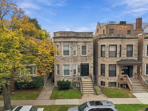 7010 King Dr, CHICAGO, IL, 60637-4616 | Card Image