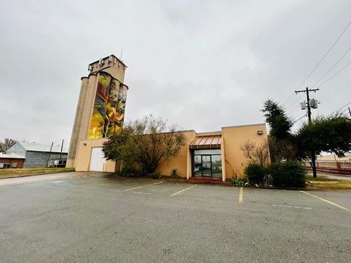 130 W Crawford St, Denison, TX, 75021-4602 | Card Image