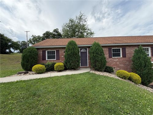 99 Mackall Dr, Beaver, PA, 15009-1211 | Card Image