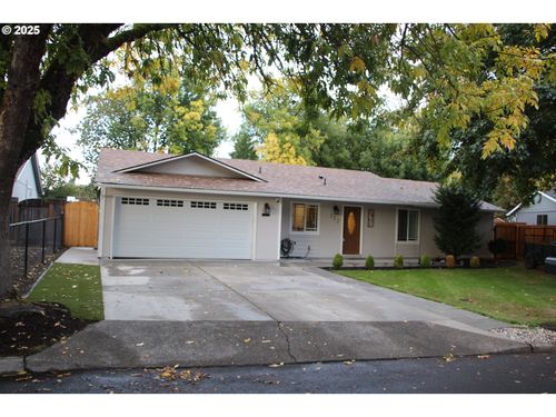 332 S Tarrybrooke Dr, Cornelius, OR, 97113-7106 | Card Image