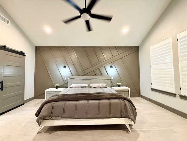 900 Daviot Dr, House other with 3 bedrooms, 2 bathrooms and null parking in Briarcliff TX | Image 14