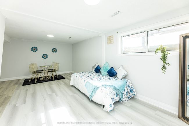 13 Thistle Down Blvd, Condo with 4 bedrooms, 3 bathrooms and 1 parking in Toronto ON | Image 40