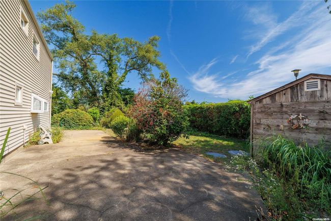 2781 Bayview Ave, House other with 4 bedrooms, 2 bathrooms and null parking in Wantagh NY | Image 6