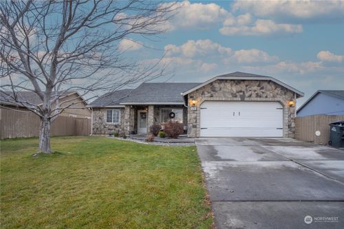 1439 S Husky Drive, Moses Lake, WA, 98837 | Card Image