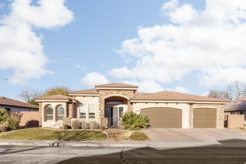 1537 N Black Lion Rd, Washington, UT, 84780-1345 | Card Image