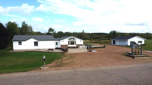 W10740 1st Ave W, Antigo, WI, 54409 | Card Image