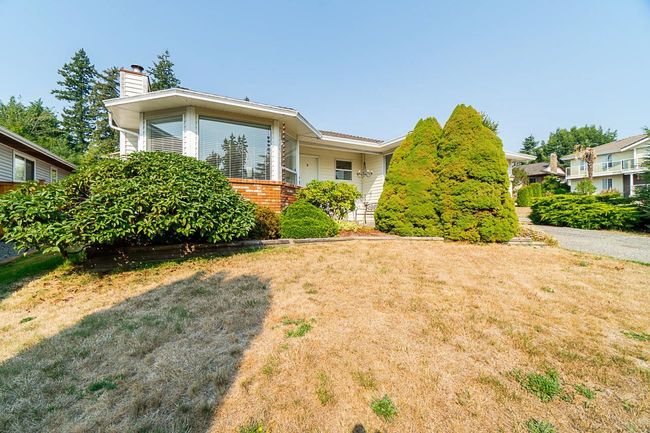 7843 167a Street, House other with 3 bedrooms, 2 bathrooms and 4 parking in Surrey BC | Image 2