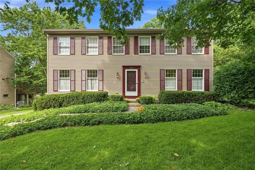 1532 Glenwood Rd, Upper St Clair, PA, 15241 | Card Image