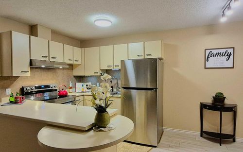 22-2722 Edenwold Heights Nw, Calgary, AB, T3A3Y5 | Card Image