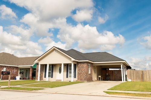 313 Daralyn Dr, Houma, LA, 70363-8071 | Card Image