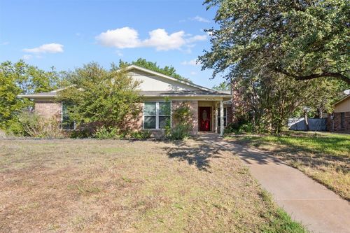 231 Del Rio Dr, Hewitt, TX, 76643-3049 | Card Image