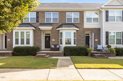 2027 Hayes Ln, Holly Springs, NC, 27540-4487 | Card Image