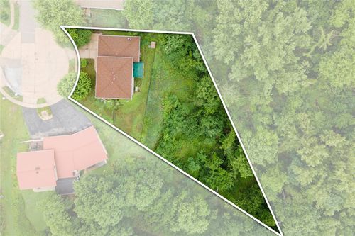 3106 Blue Ridge Ct Ne, Cedar Rapids, IA, 52402 | Card Image