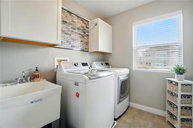 578 Bellasera Dr, House other with 4 bedrooms, 3 bathrooms and null parking in Dayton OH | Image 55