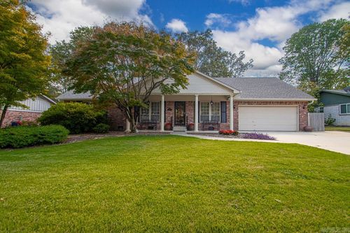 4100 Monticello Dr, North Little Rock, AR, 72116-6464 | Card Image