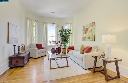 1522 Harmon St, Berkeley, CA, 94702-2625 | Card Image