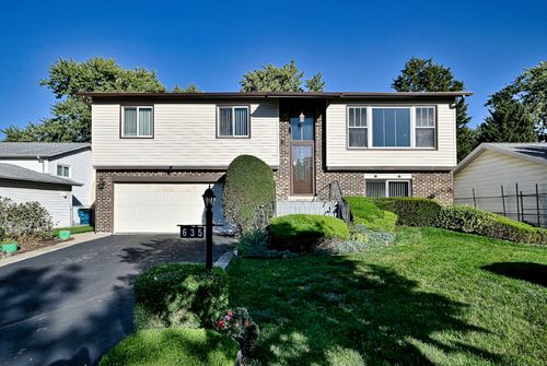 635 N Rumple Ln, Addison, IL, 60101-1722 | Card Image