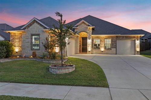 4408 Sugargrove Ln, Arlington, TX, 76001-6623 | Card Image